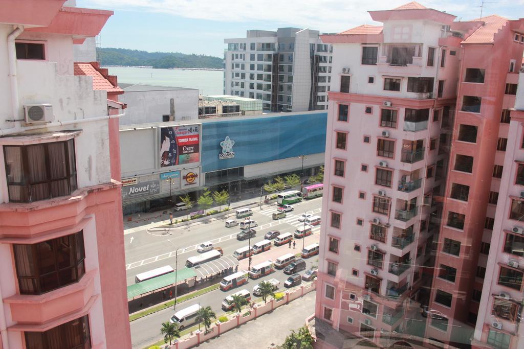 Marina Court Kk City Homestay Kota Kinabalu Exterior foto